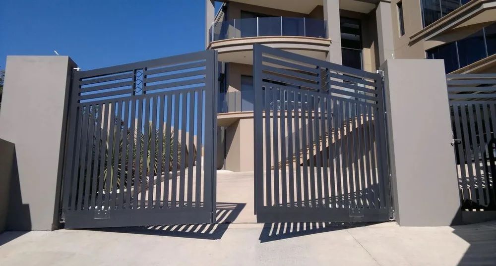 Как выбрать въездные ворота для коммерческого объекта?