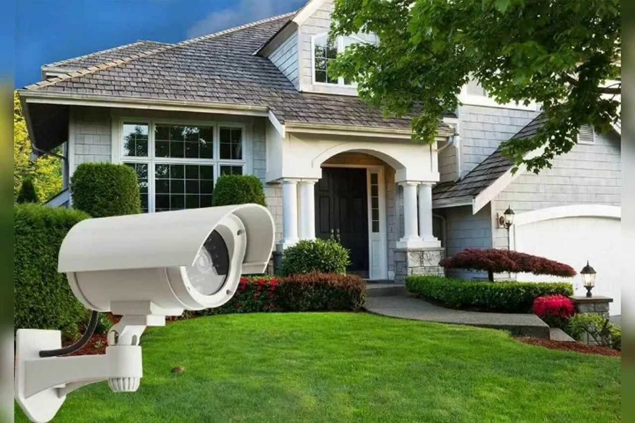 Сколько камеры видеонаблюдения IFlow требуется для небольшого частного дома?