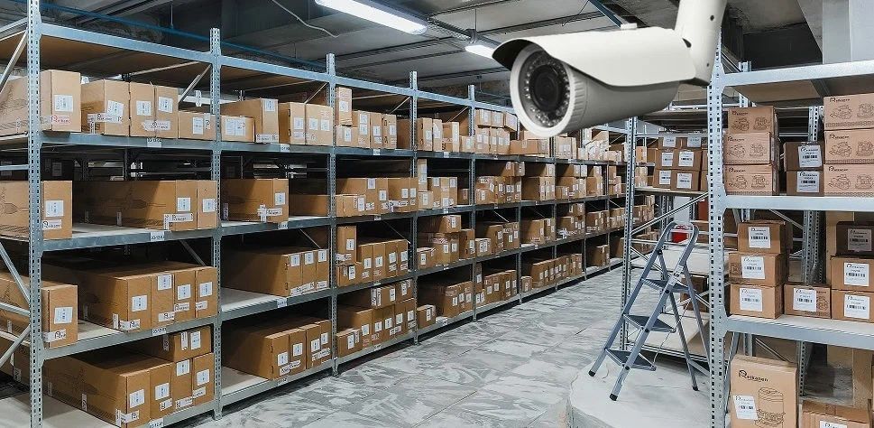 Как защитить складское помещение с помощью камер IFlow?